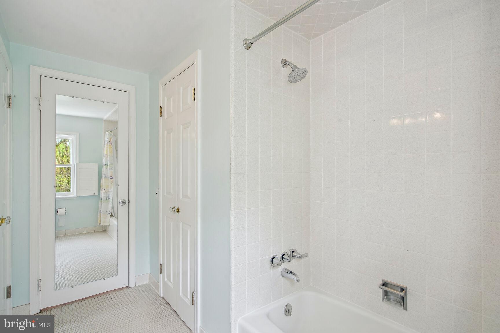 8804 Fox Hills Trl
