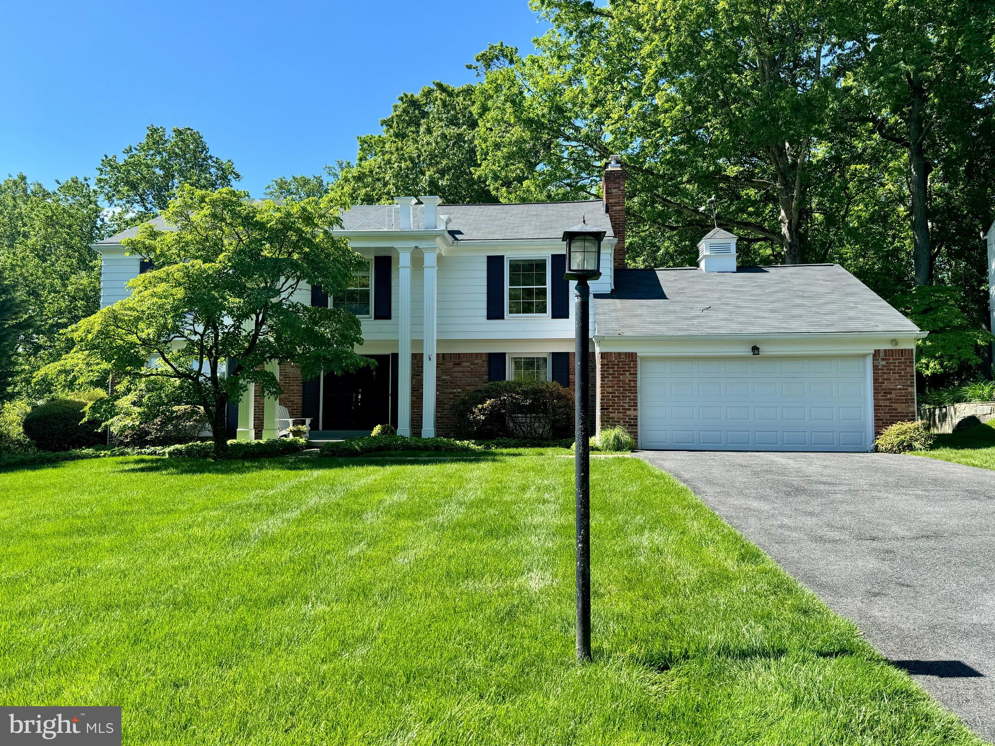 8804 Fox Hills Trl