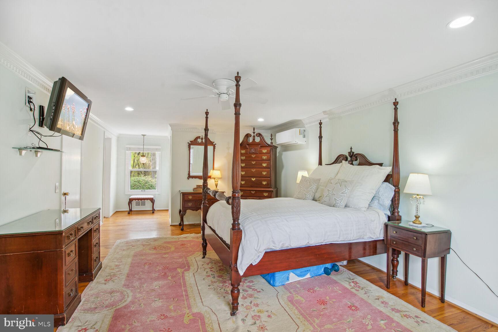 8804 Fox Hills Trl