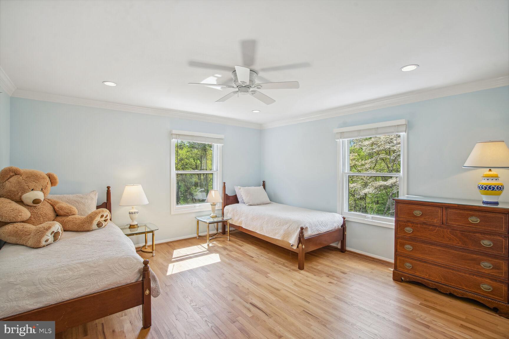 8804 Fox Hills Trl