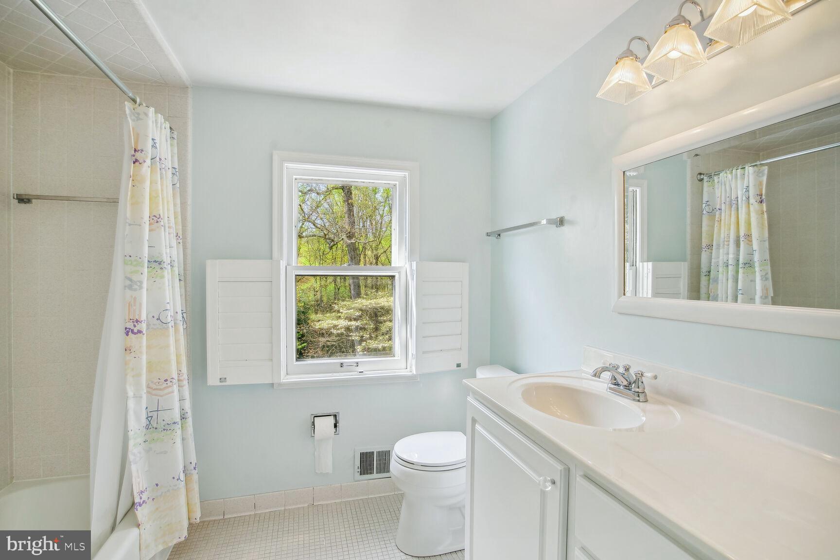 8804 Fox Hills Trl