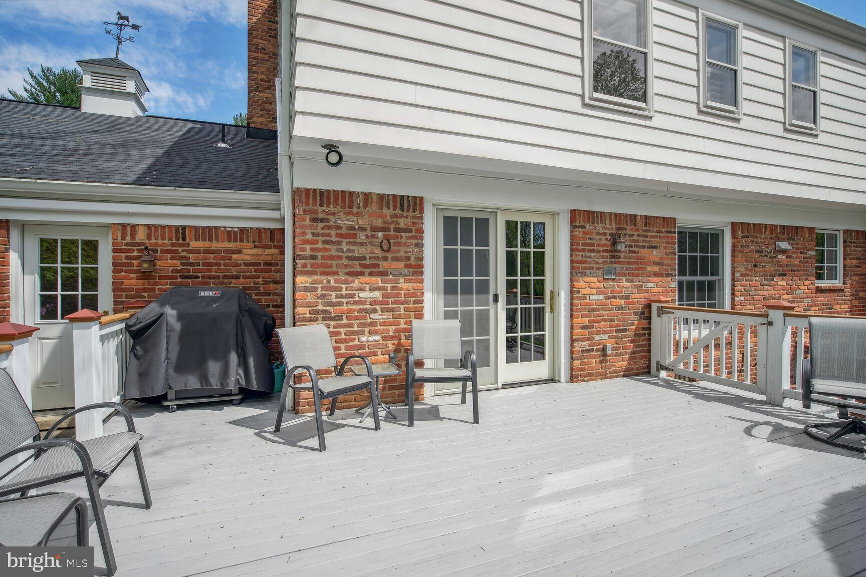 8804 Fox Hills Trl