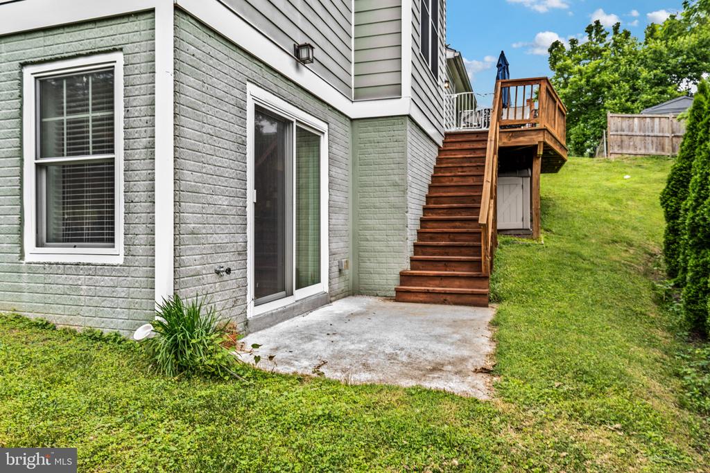 3102 Decatur Ave