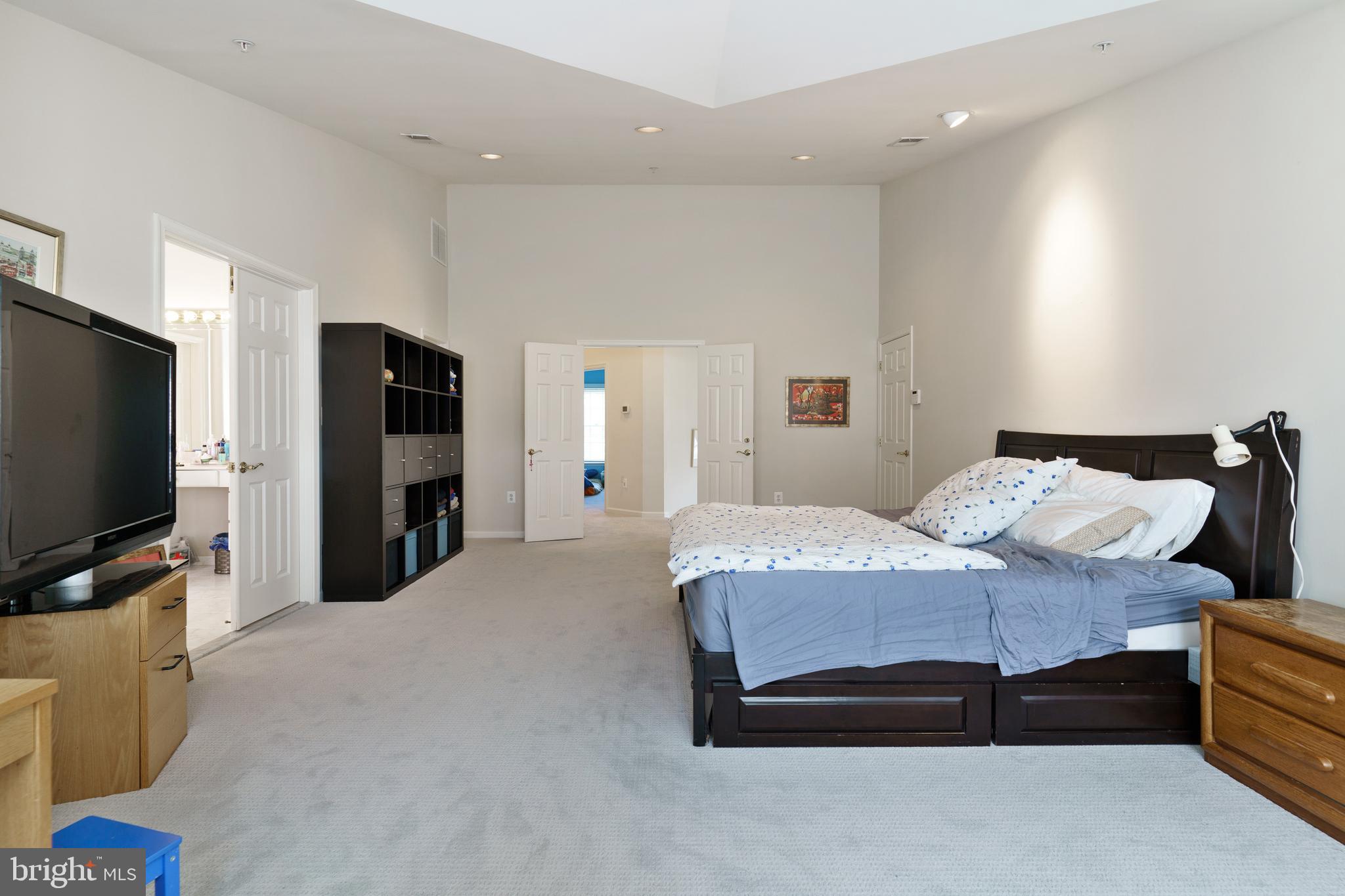 10200 ADDISON CT