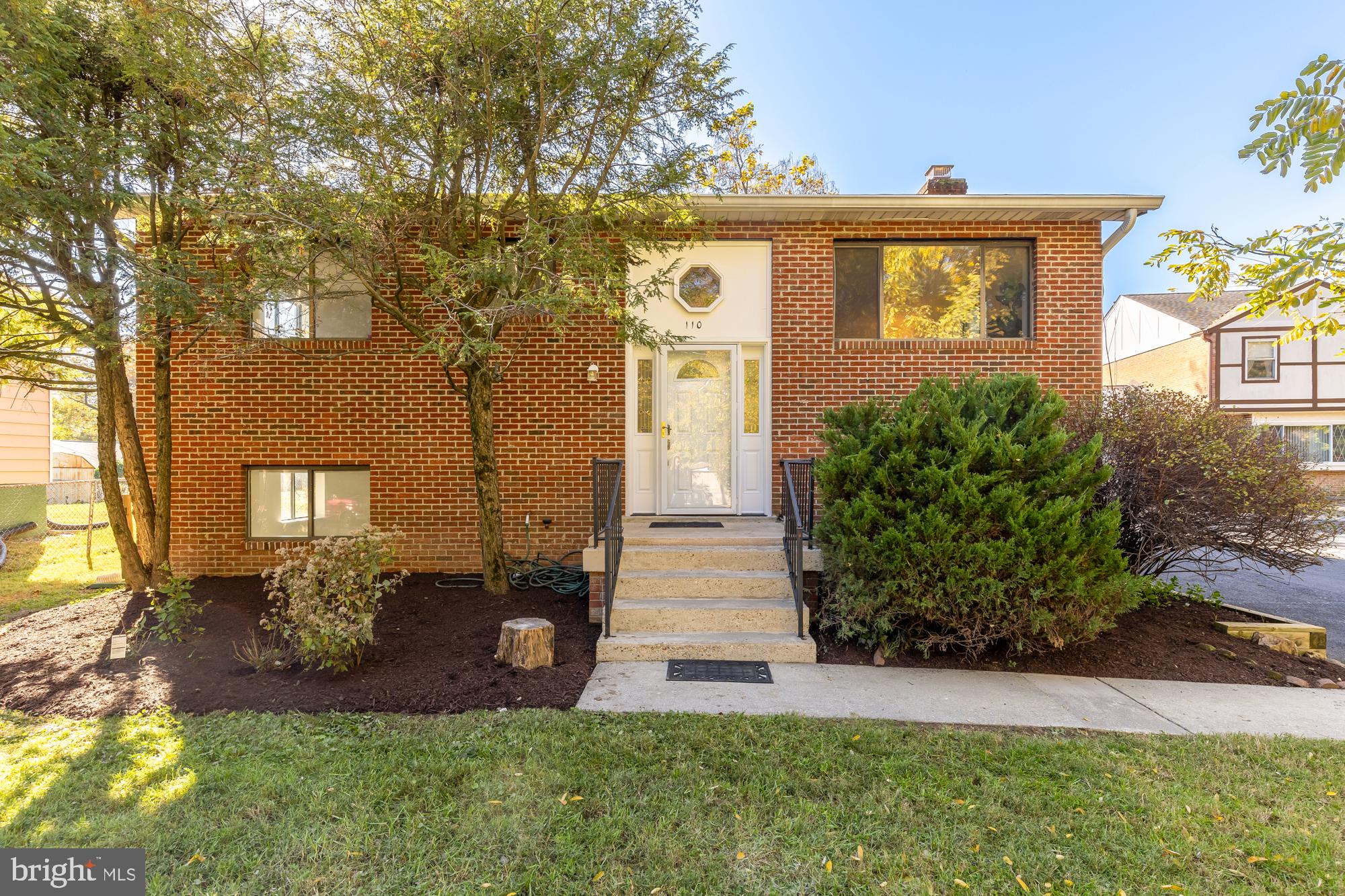 110 Ritchie Ave