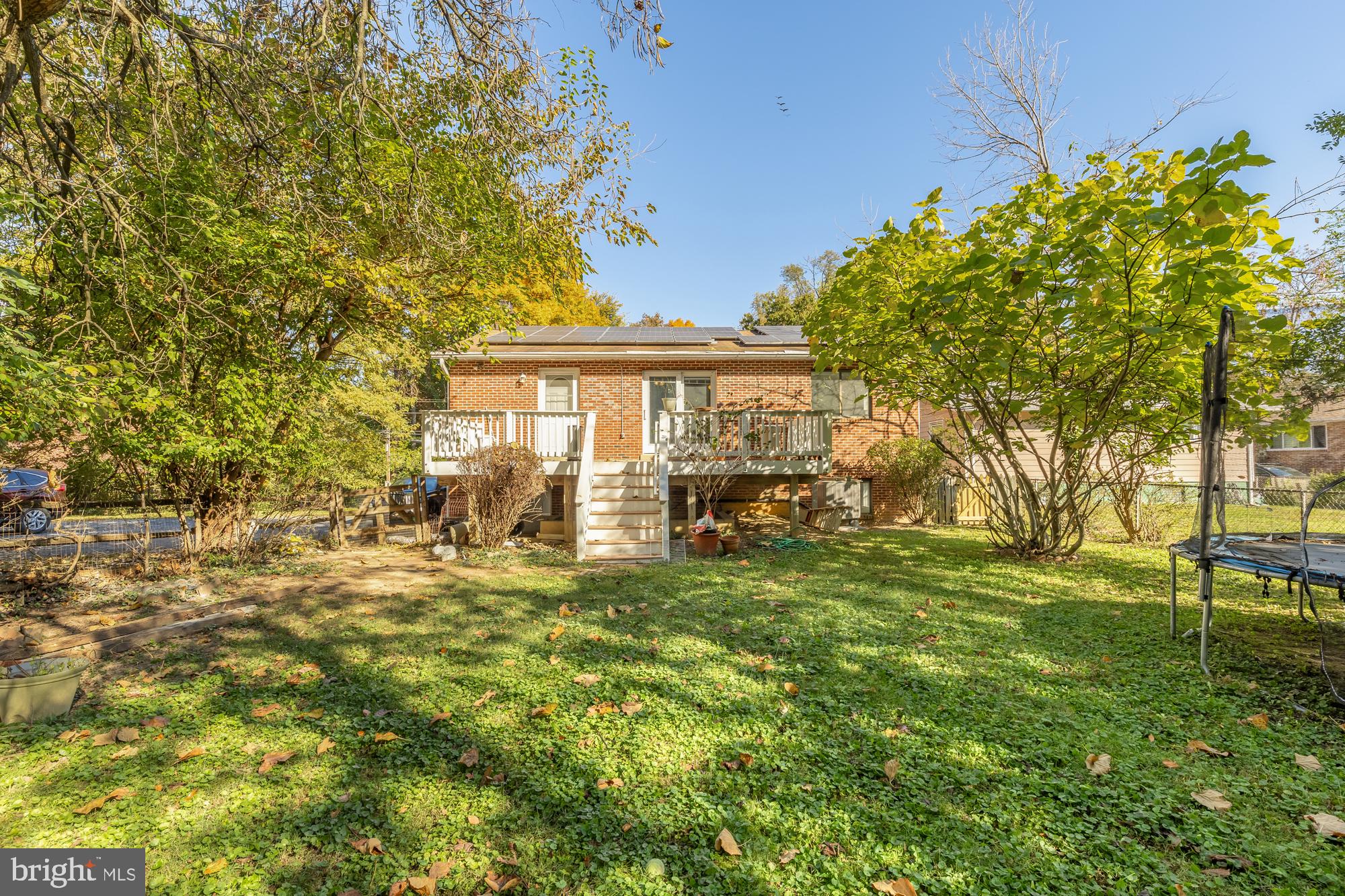 110 Ritchie Ave