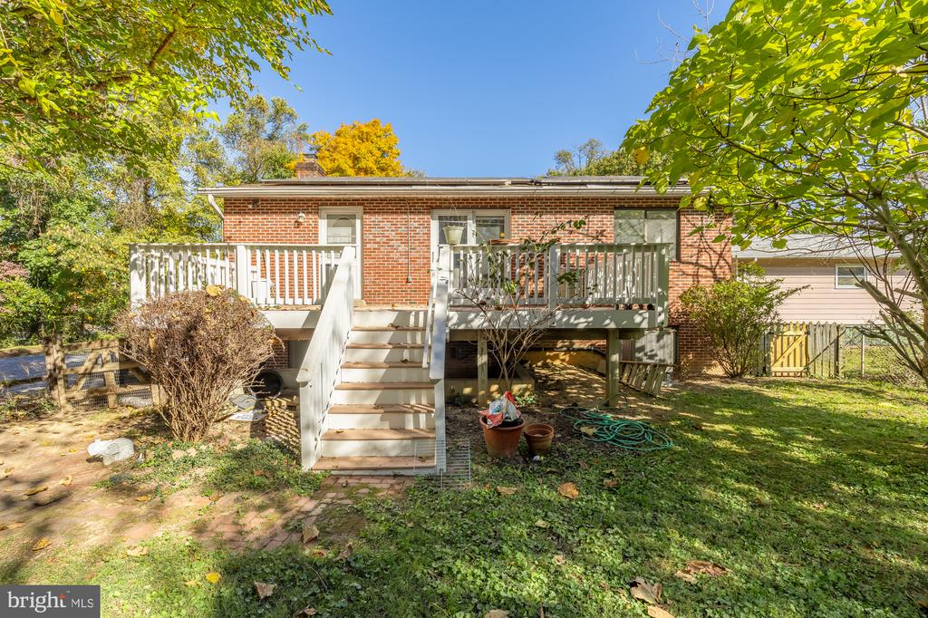 110 Ritchie Ave