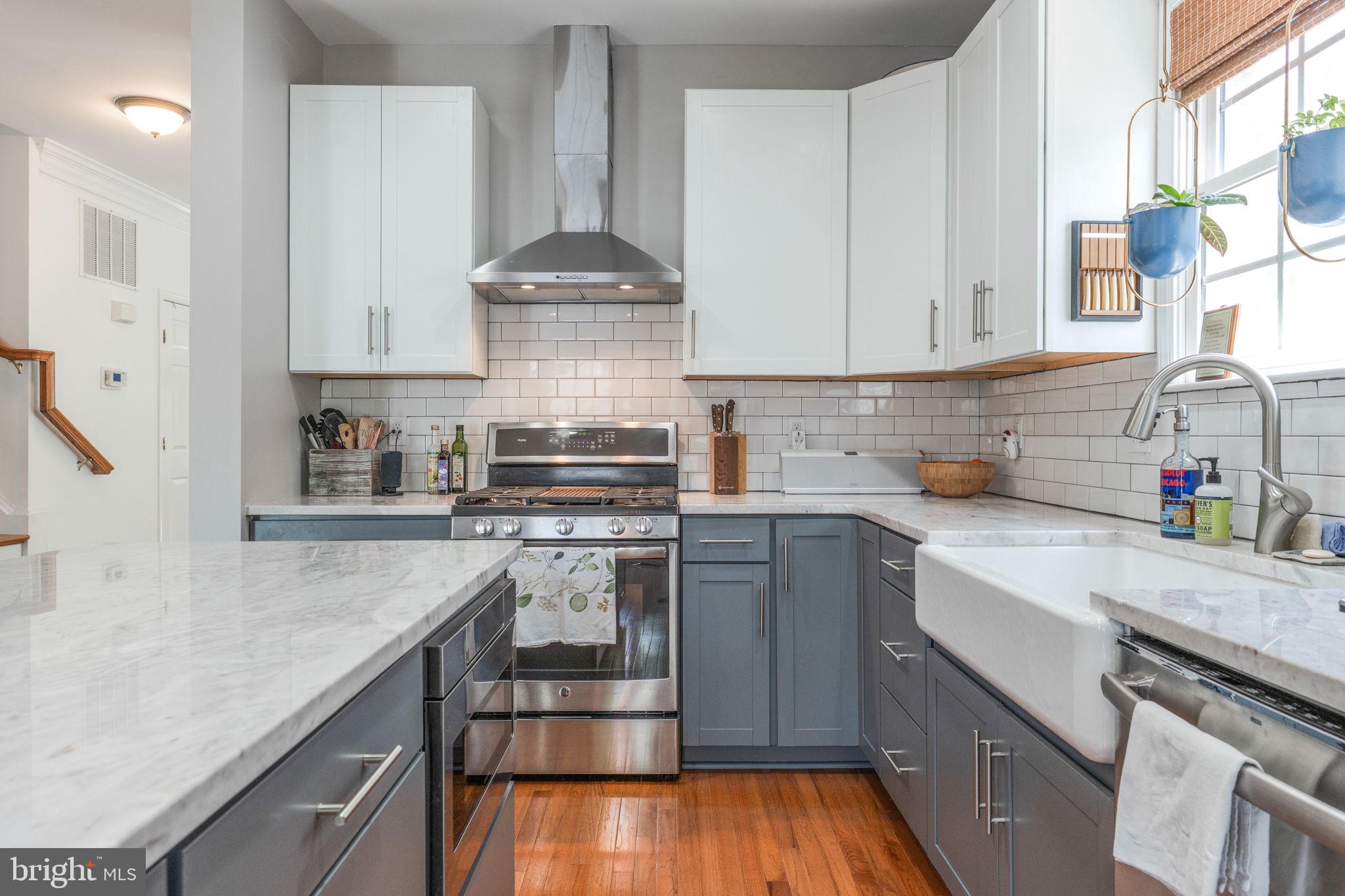 1002 RESERVE CHAMPION DR