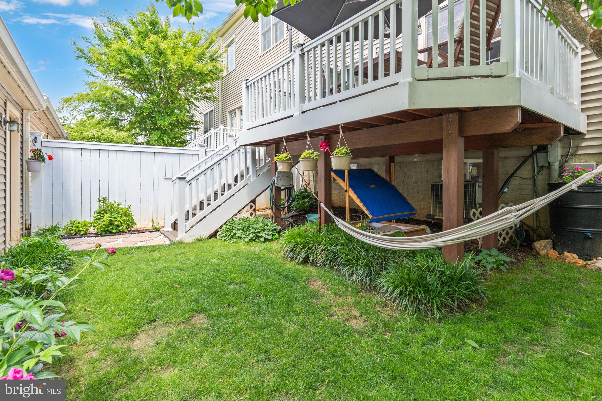 1002 RESERVE CHAMPION DR