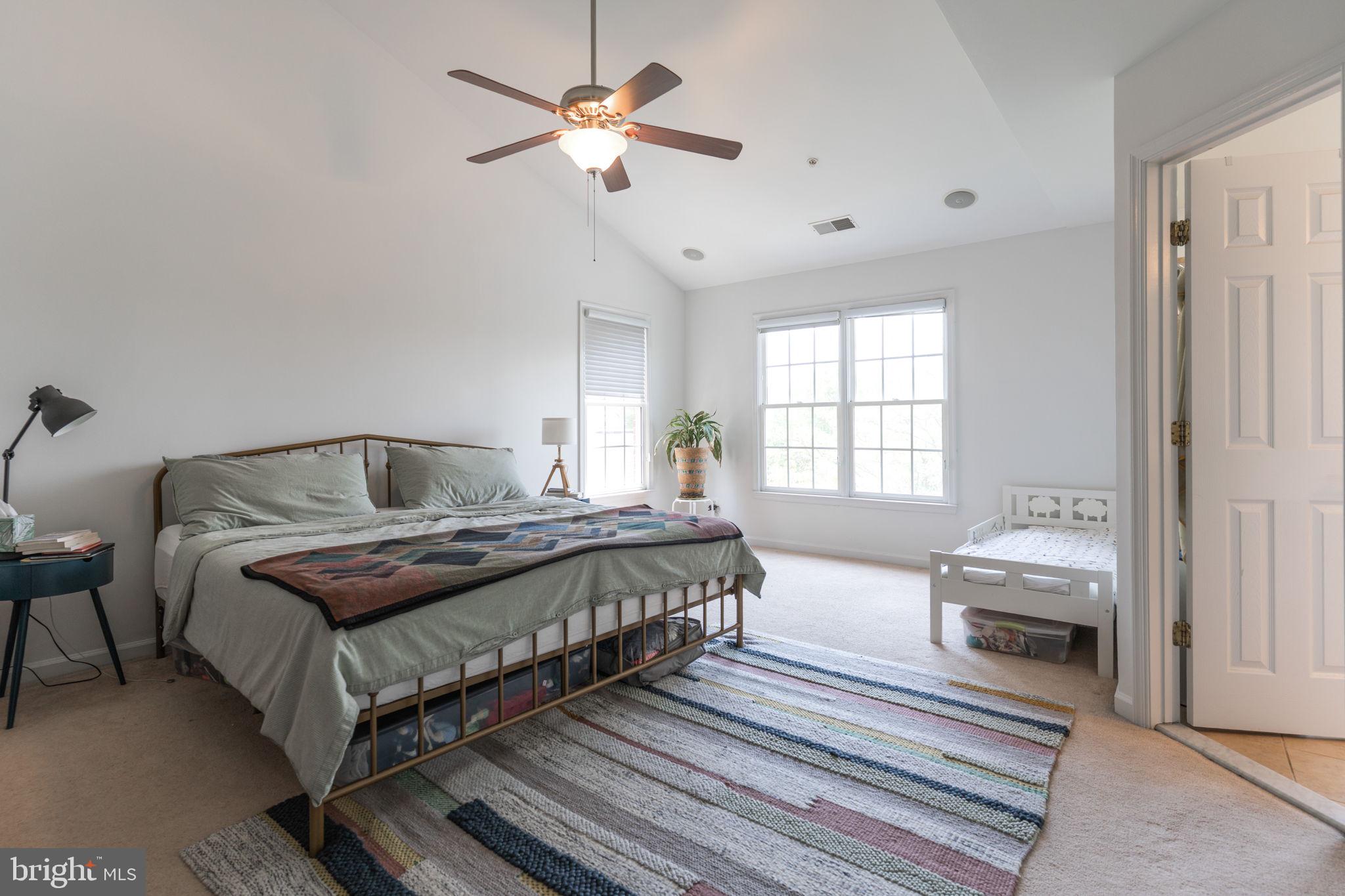 1002 RESERVE CHAMPION DR