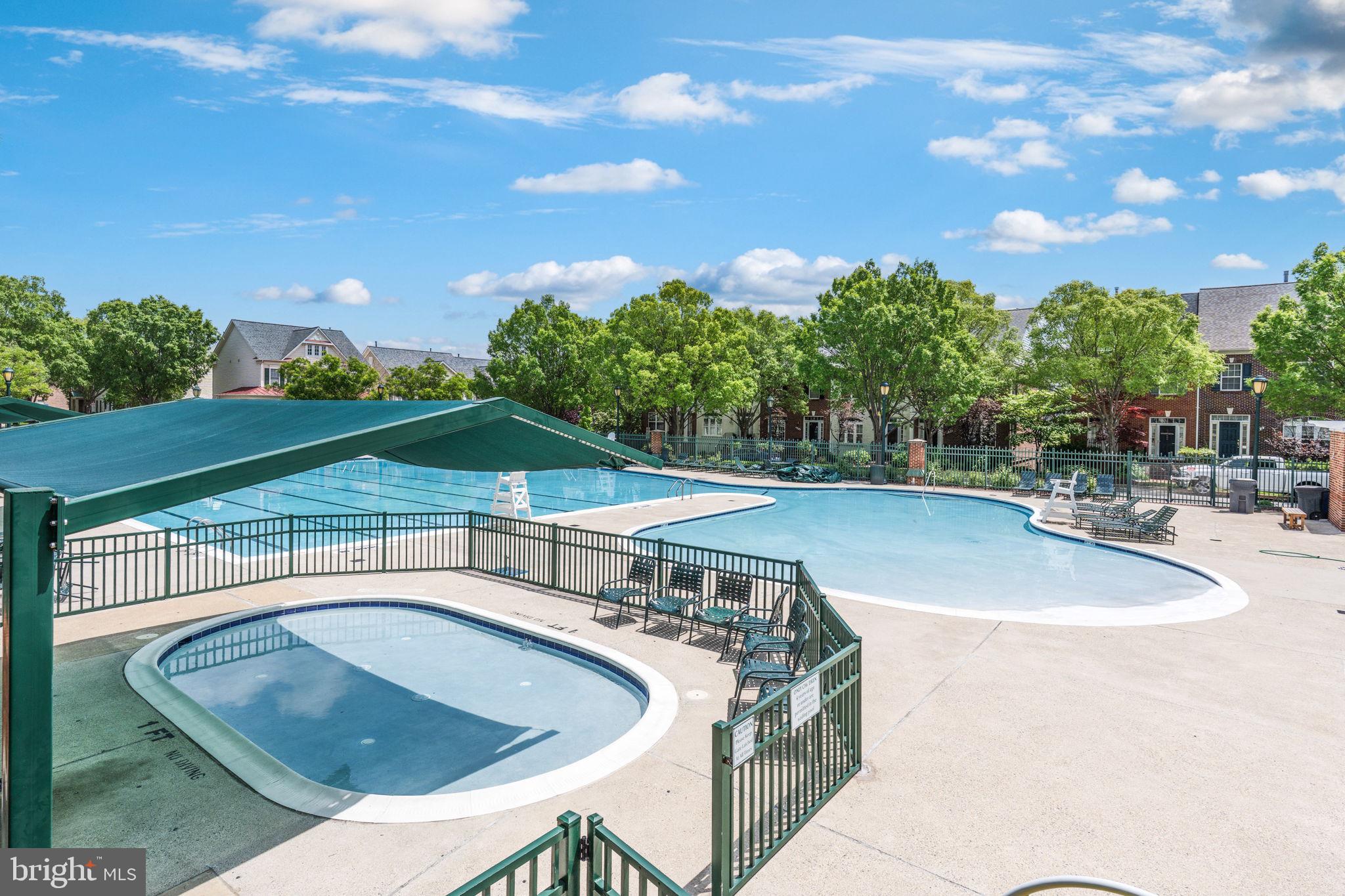 1002 RESERVE CHAMPION DR