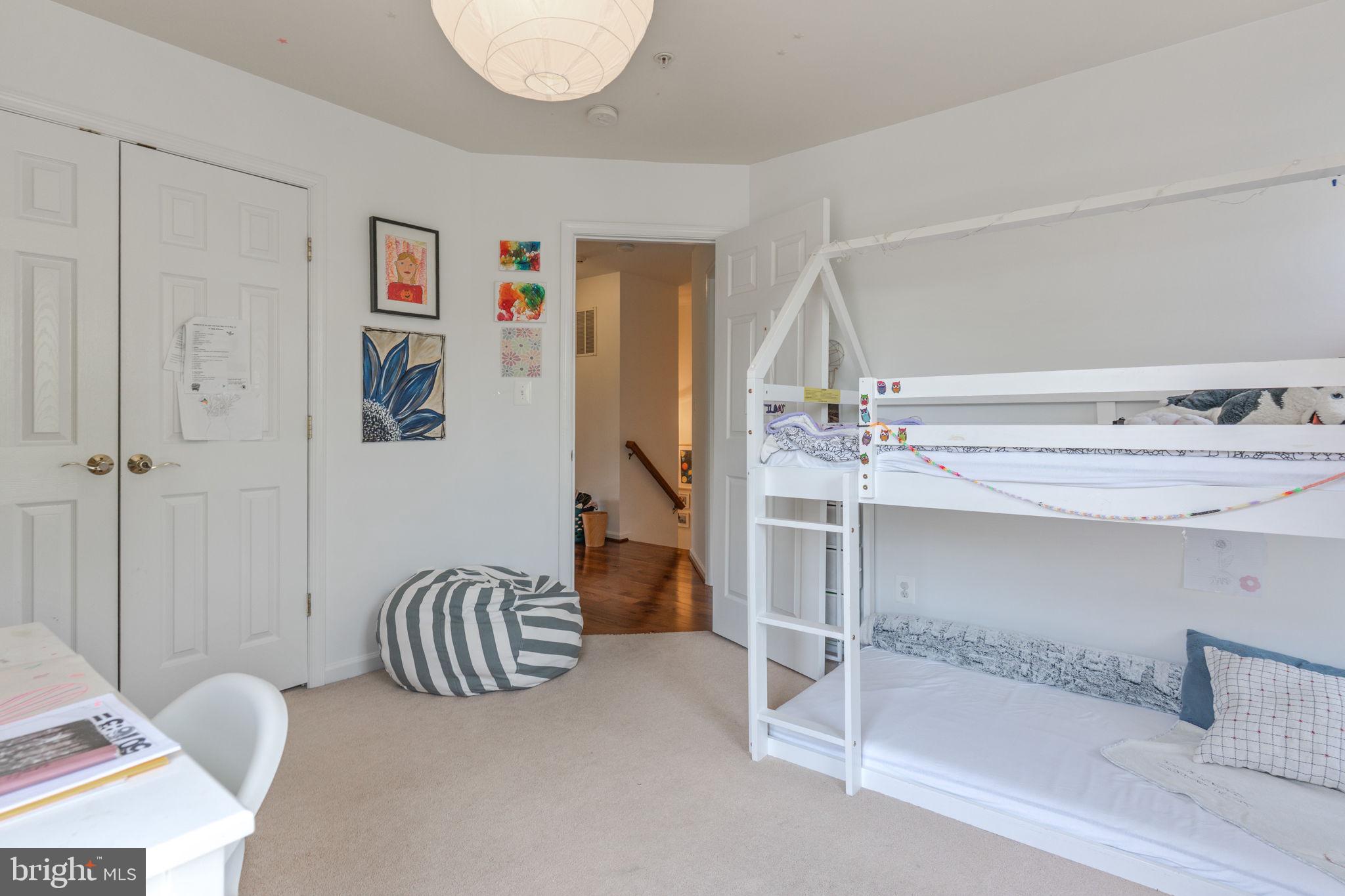 1002 RESERVE CHAMPION DR