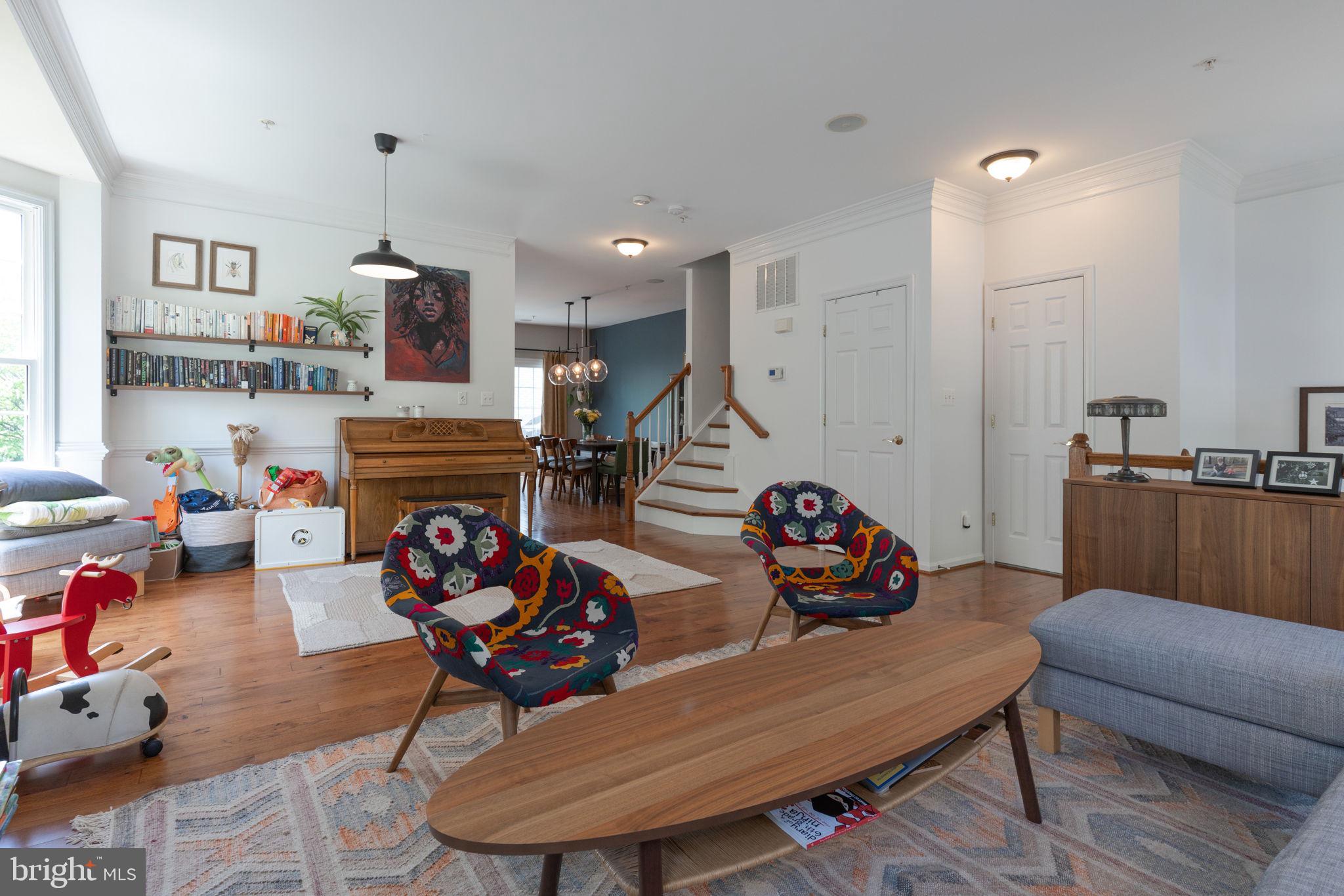 1002 RESERVE CHAMPION DR