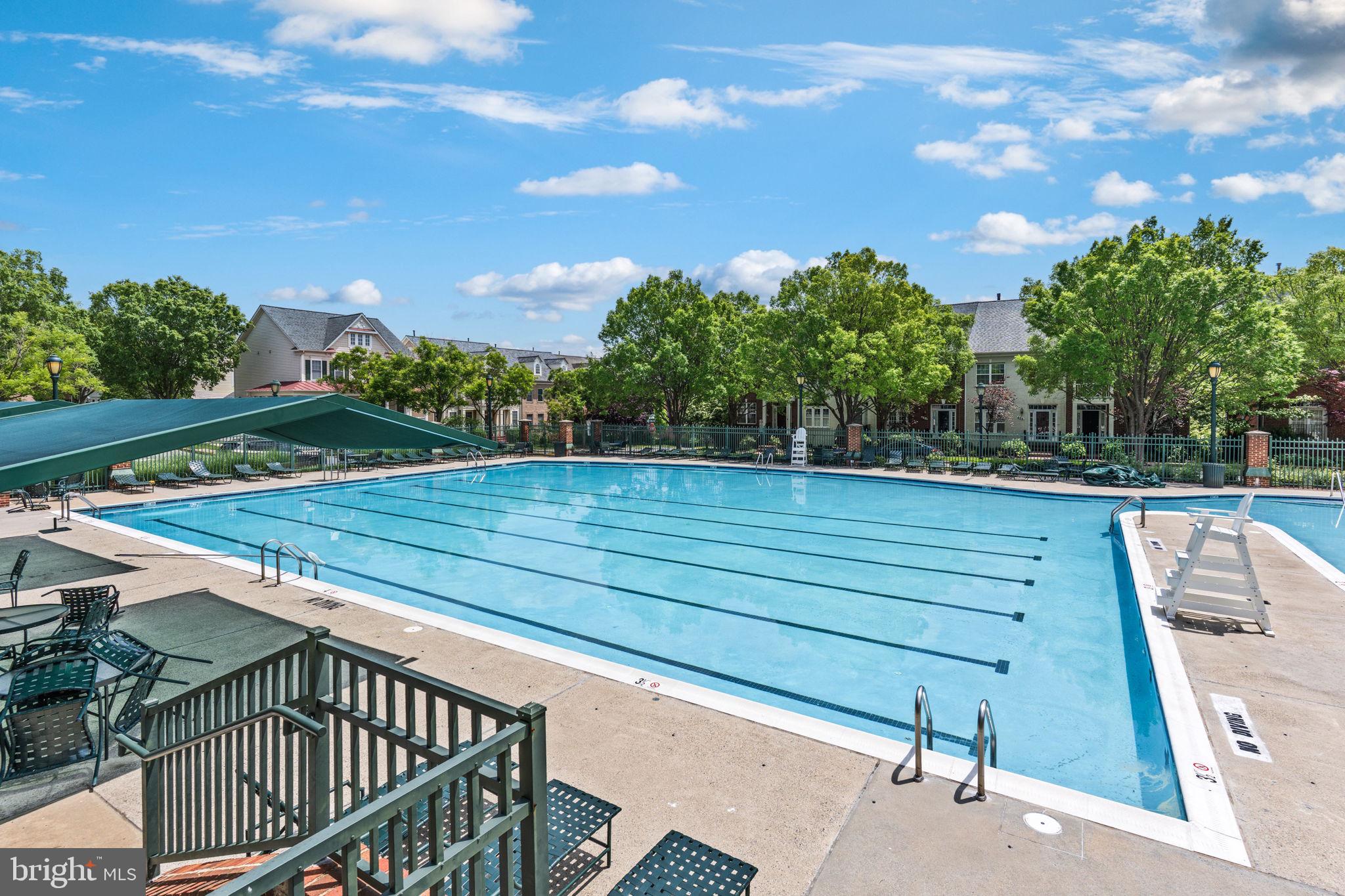 1002 RESERVE CHAMPION DR