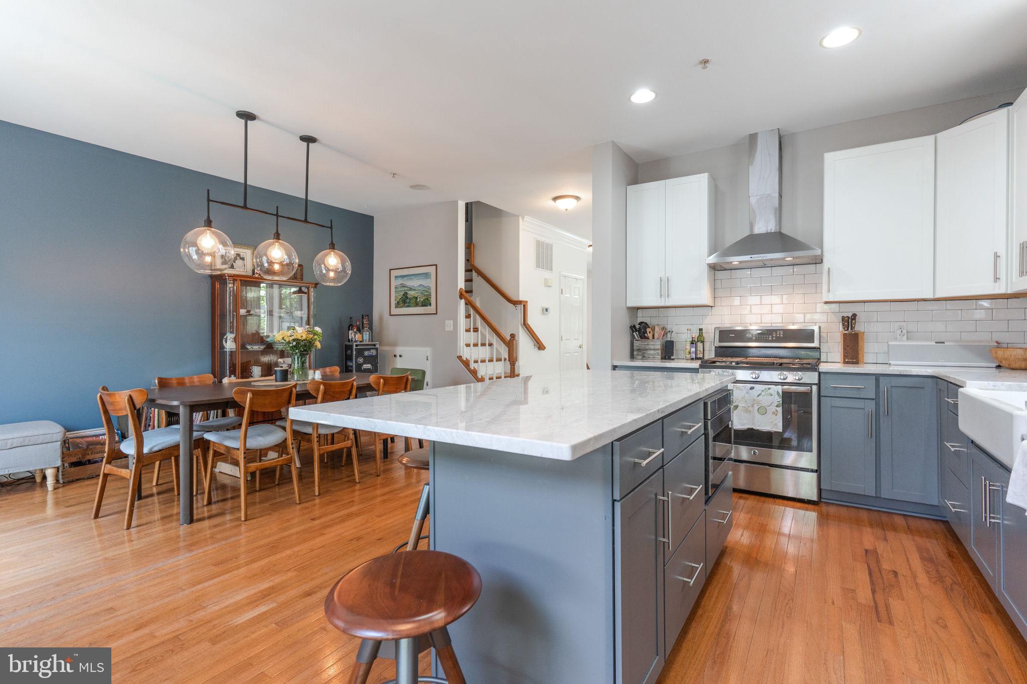 1002 RESERVE CHAMPION DR