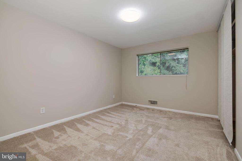 10506 WEYMOUTH STREET 203