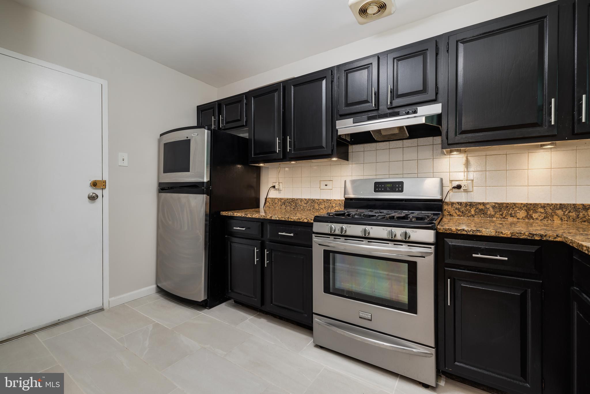 10506 WEYMOUTH STREET 203