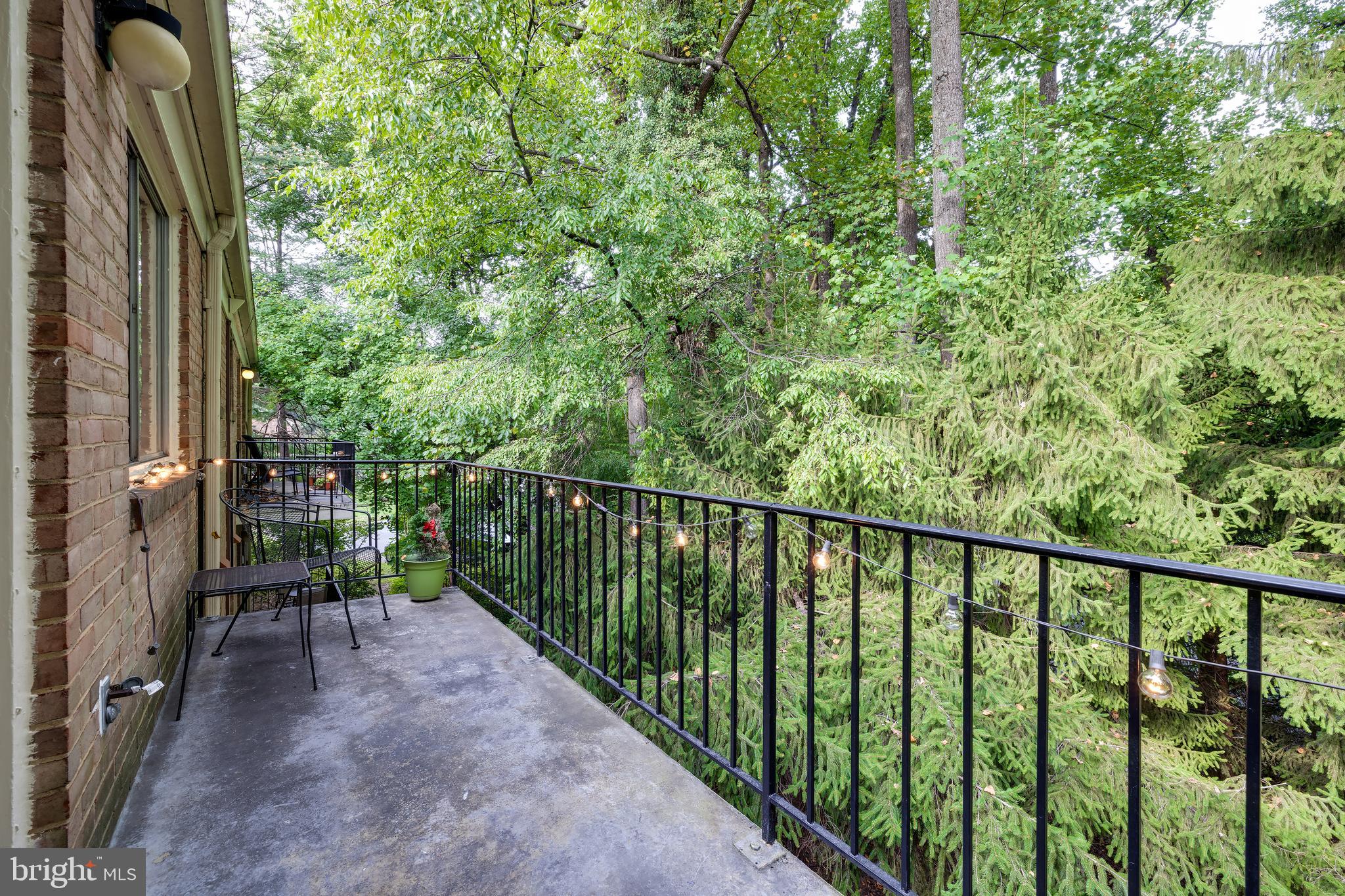 10506 WEYMOUTH STREET 203