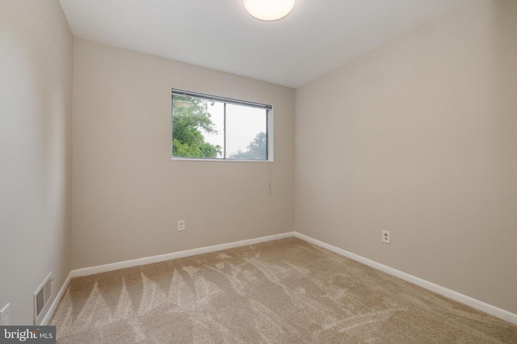 10506 WEYMOUTH STREET 203