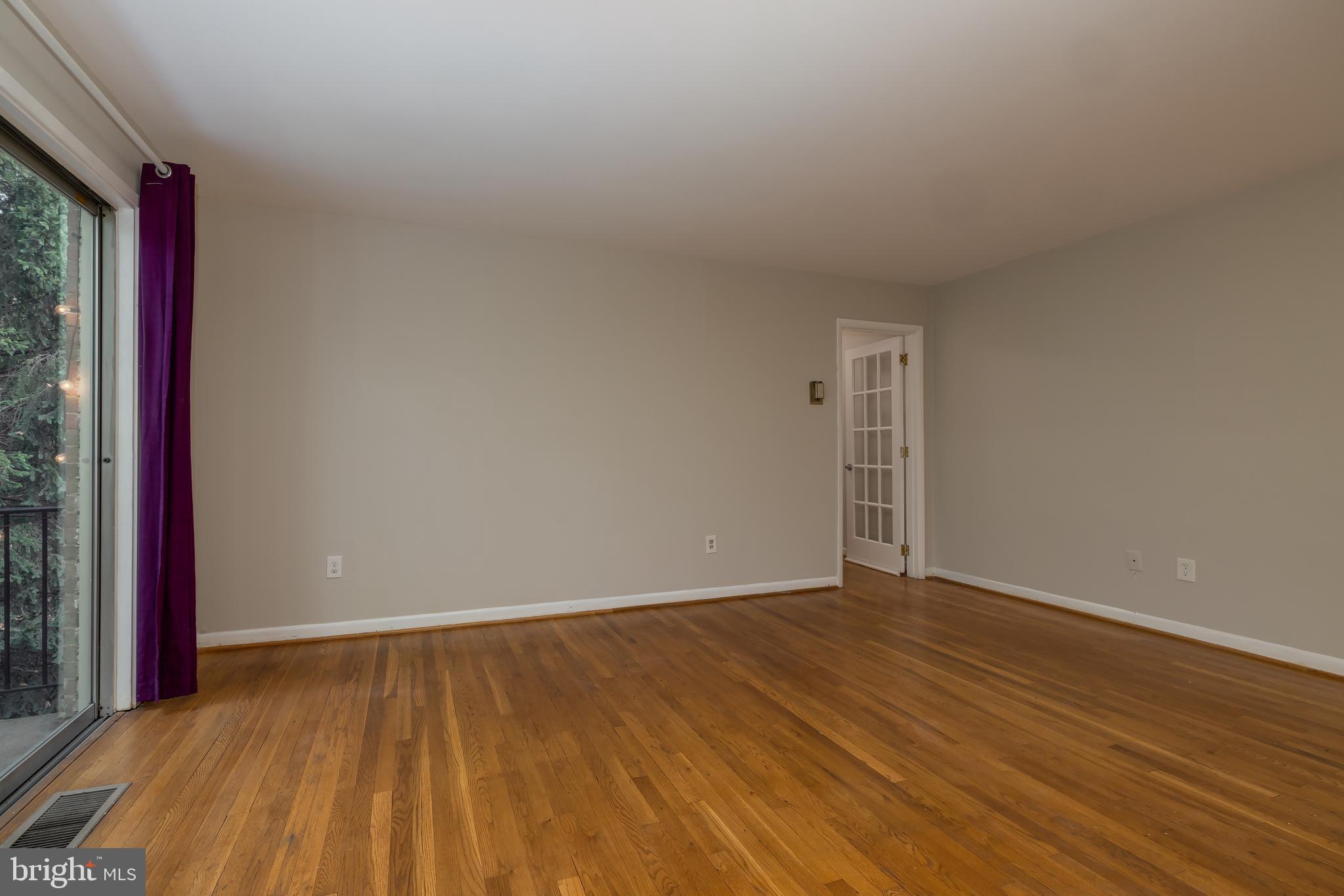10506 WEYMOUTH STREET 203