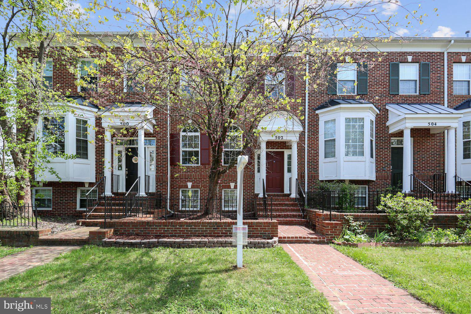502 REDLAND BOULEVARD