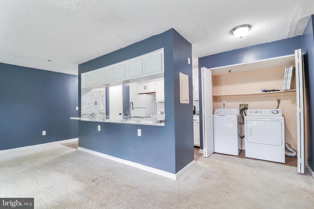14101 FALL ACRE COURT Unit: 3-22