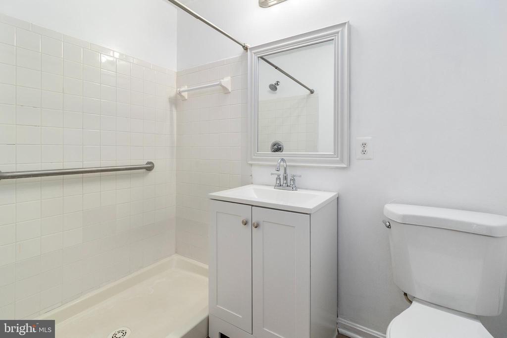 14101 FALL ACRE COURT Unit: 3-22
