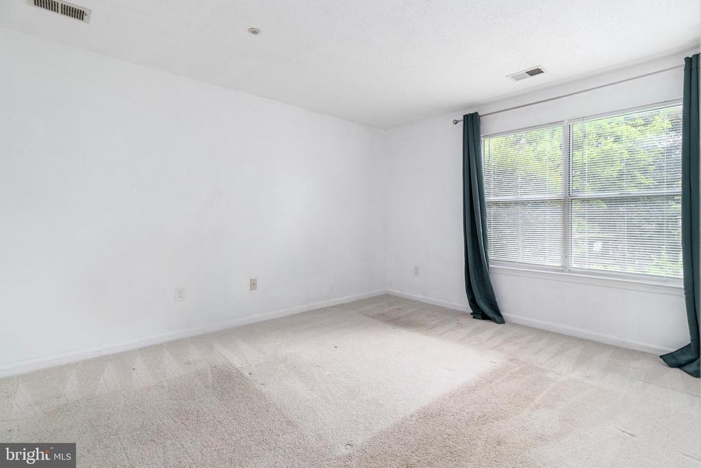 14101 FALL ACRE COURT Unit: 3-22