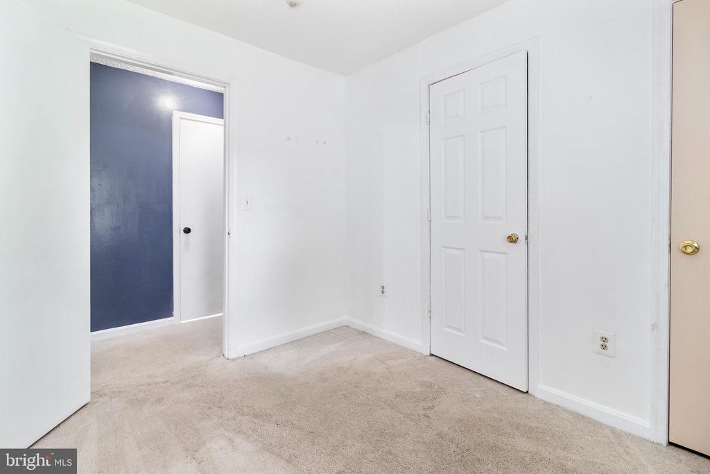 14101 FALL ACRE COURT Unit: 3-22