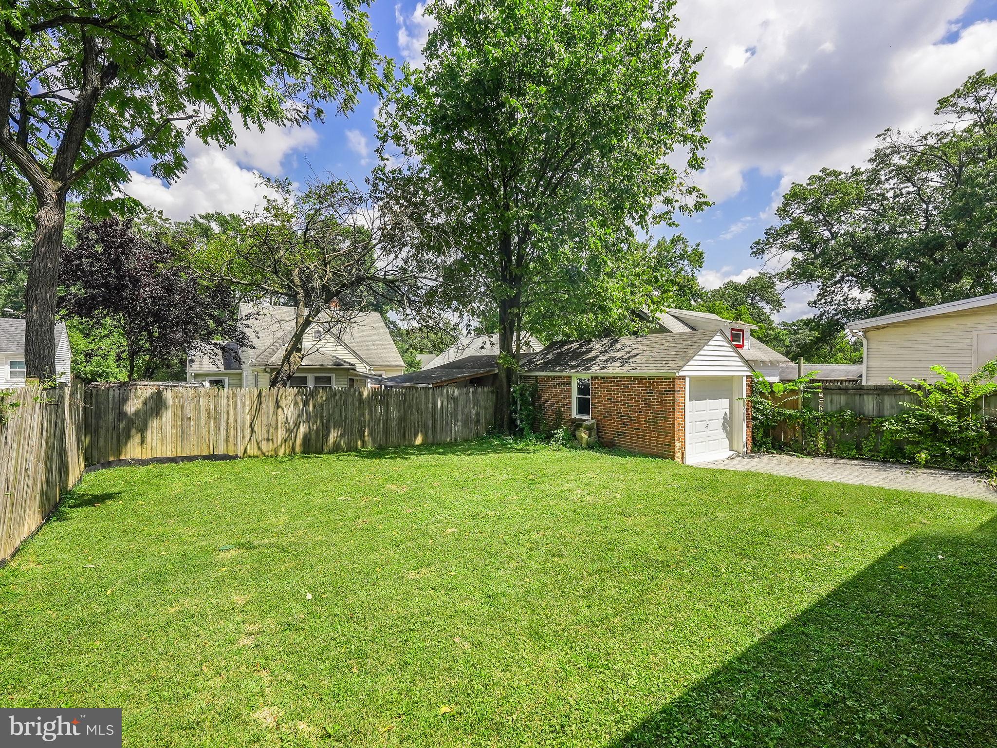 3914 NICHOLSON STREET