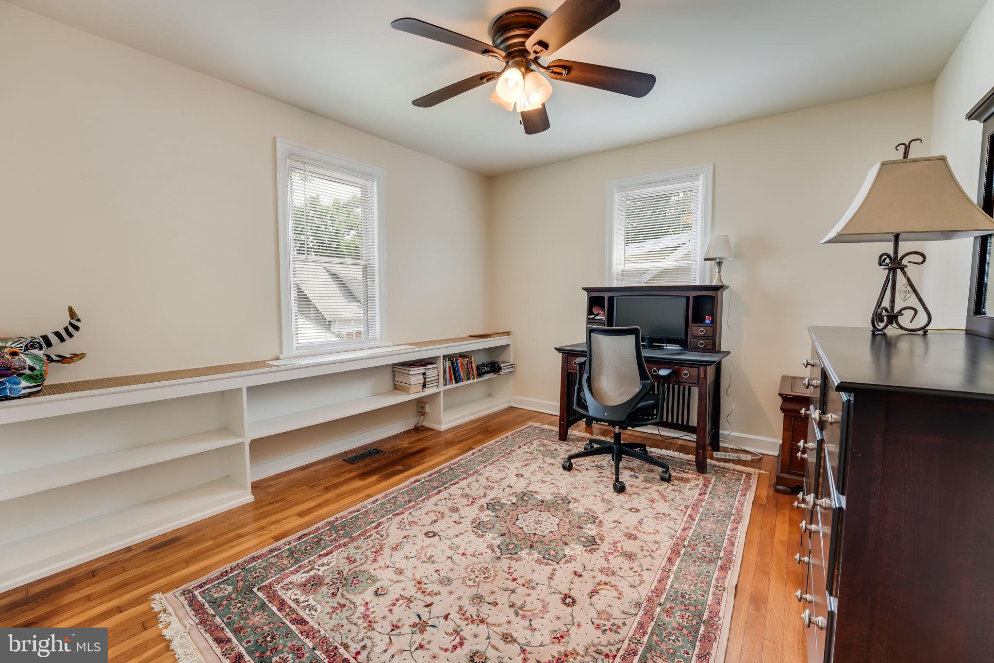 3914 NICHOLSON STREET