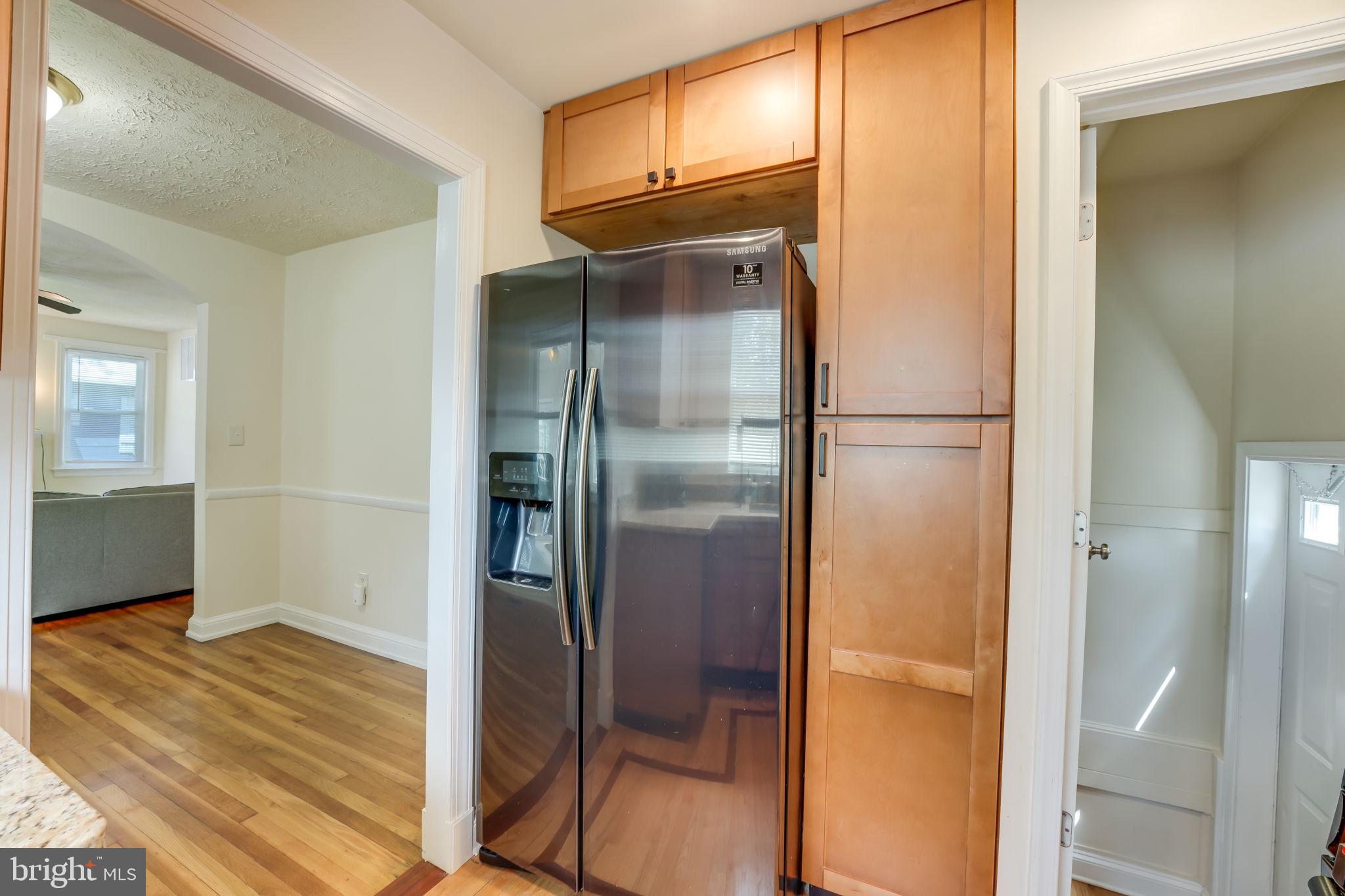 3914 NICHOLSON STREET