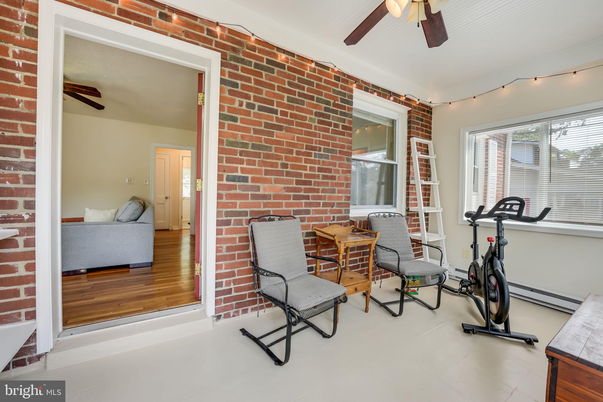 3914 NICHOLSON STREET