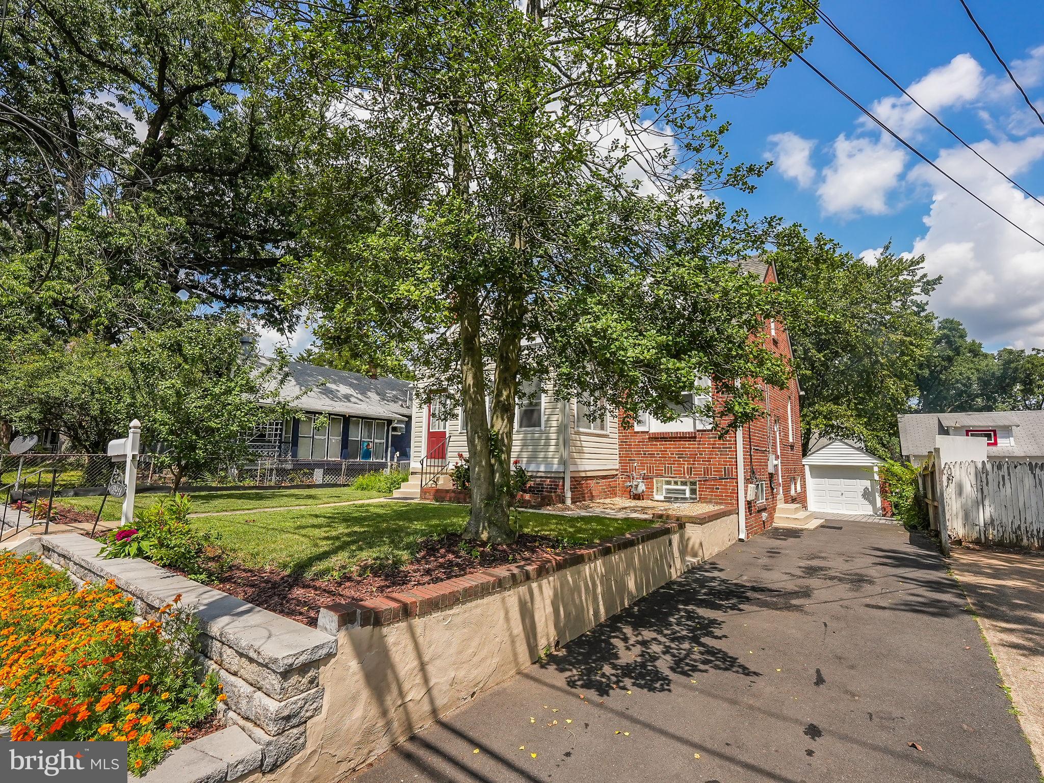 3914 NICHOLSON STREET