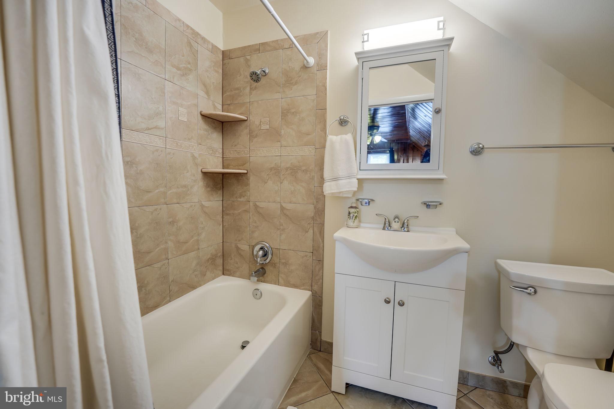 3914 NICHOLSON STREET