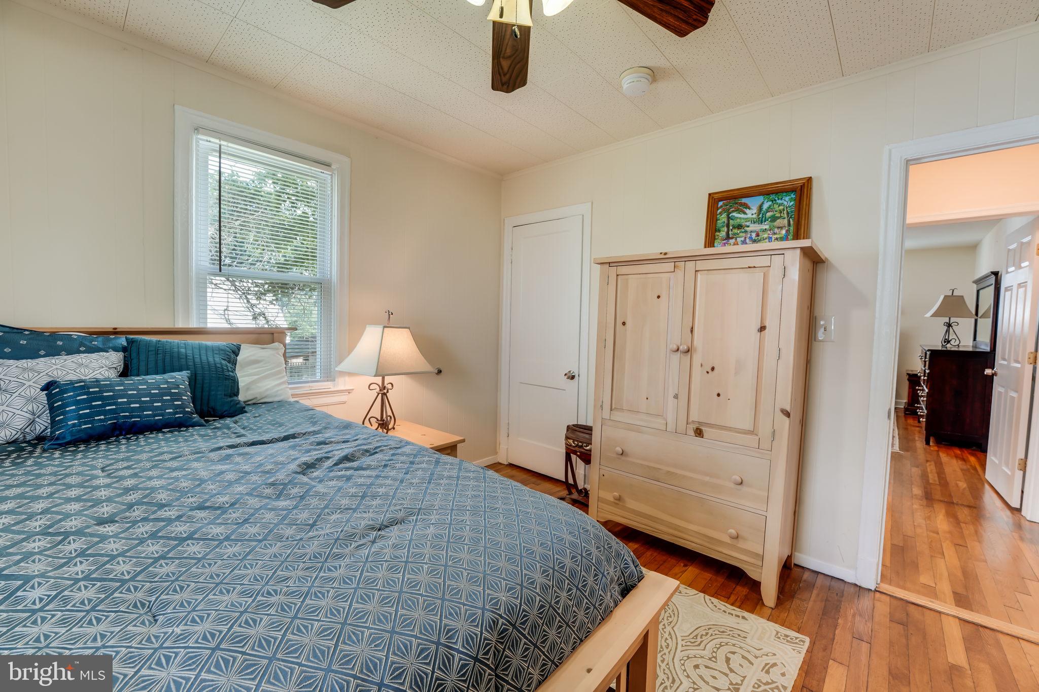 3914 NICHOLSON STREET