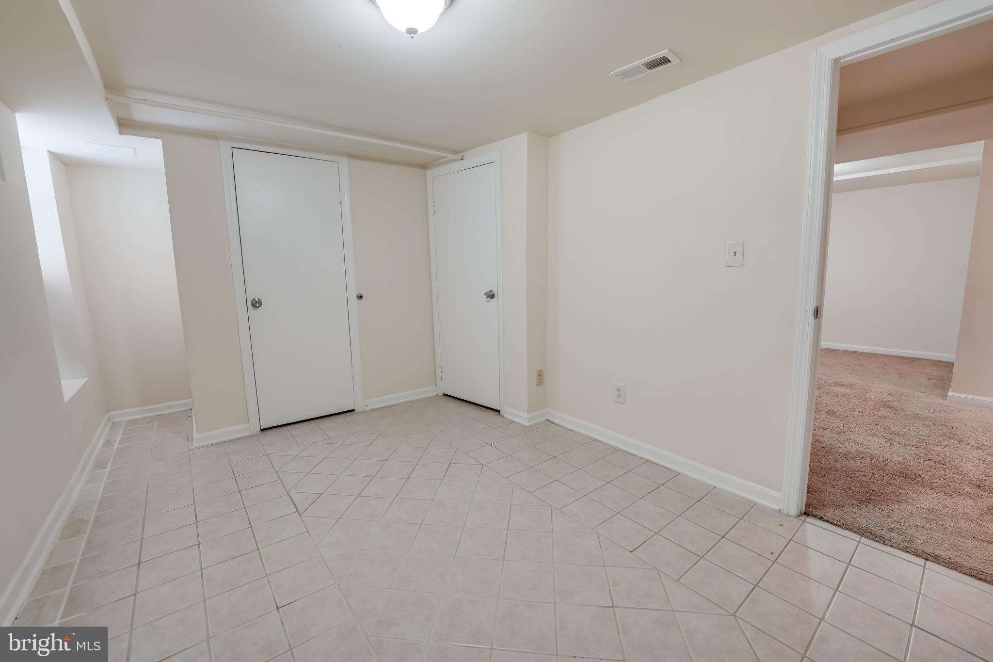 3914 NICHOLSON STREET