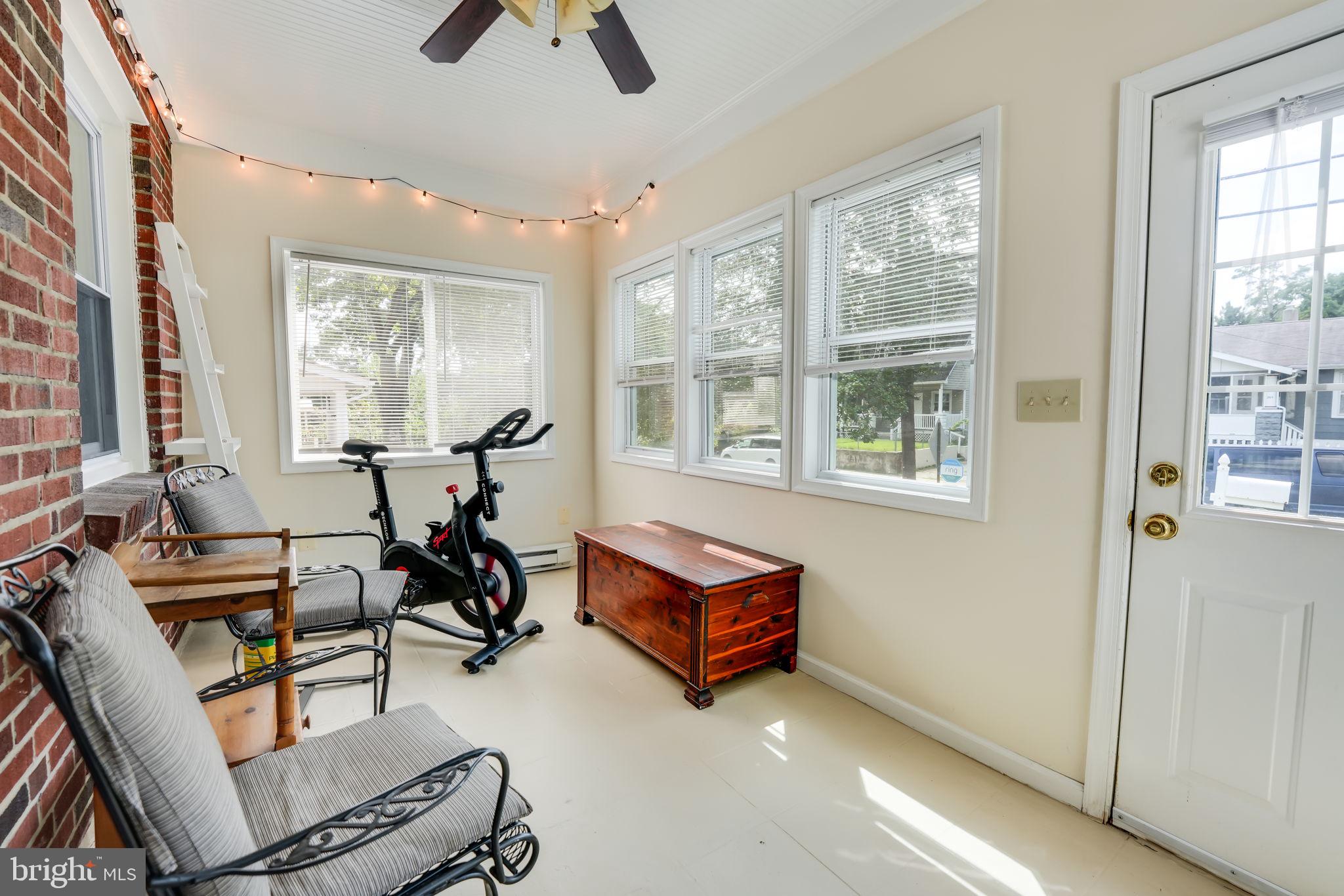 3914 NICHOLSON STREET