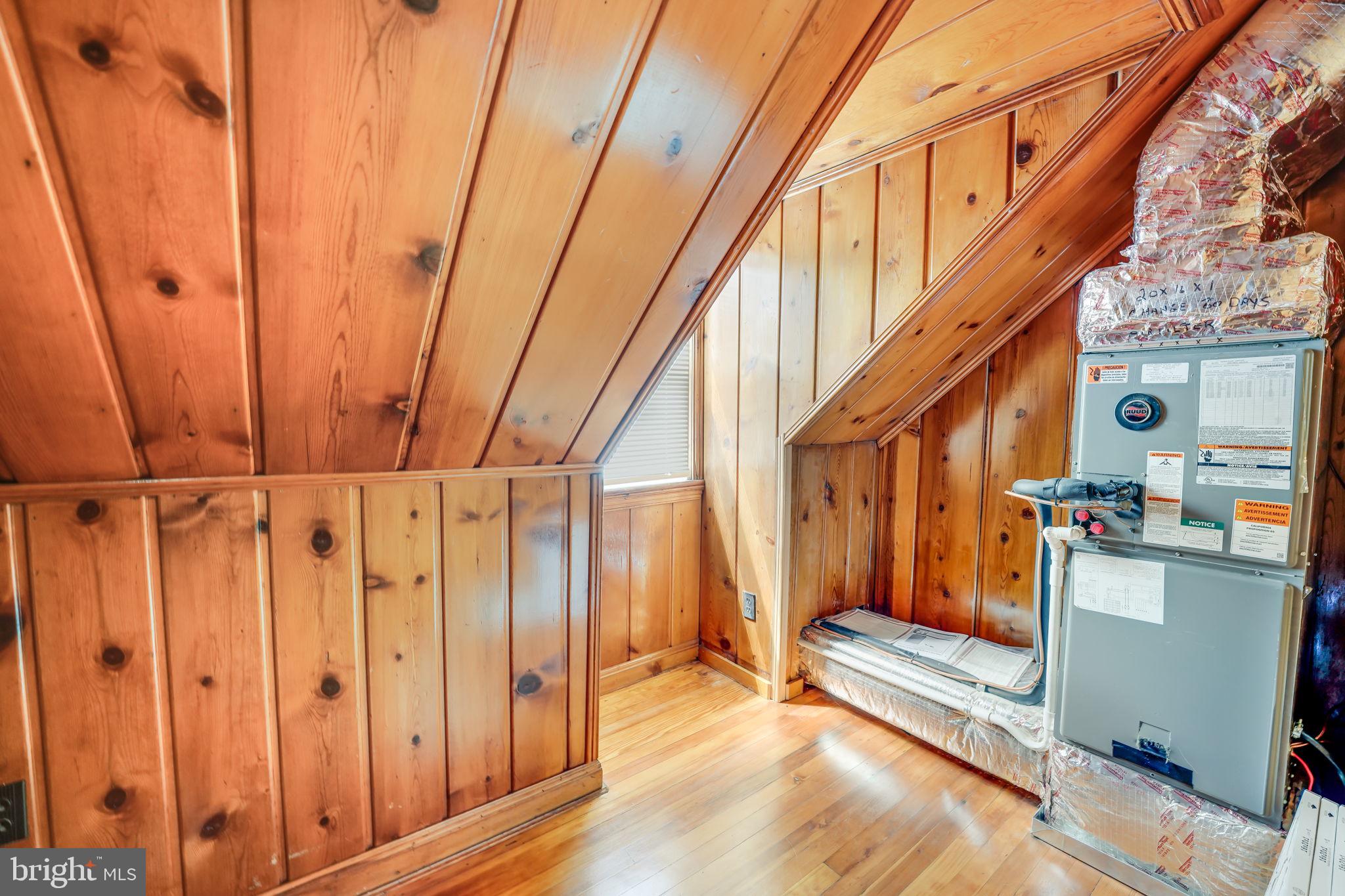 3914 NICHOLSON STREET