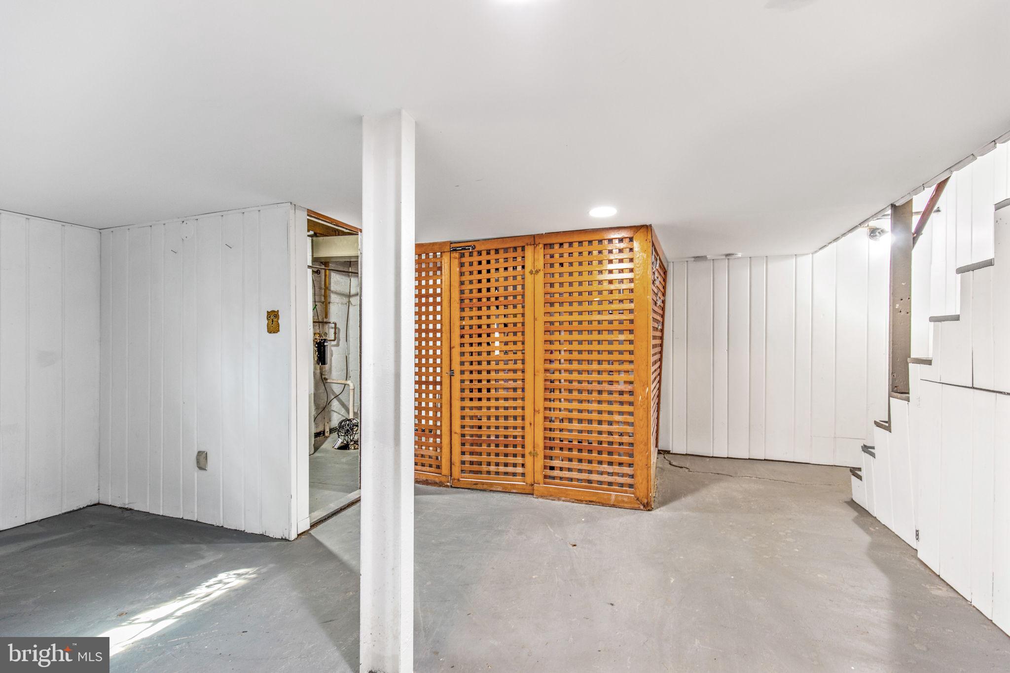 5902 Forest ROAD