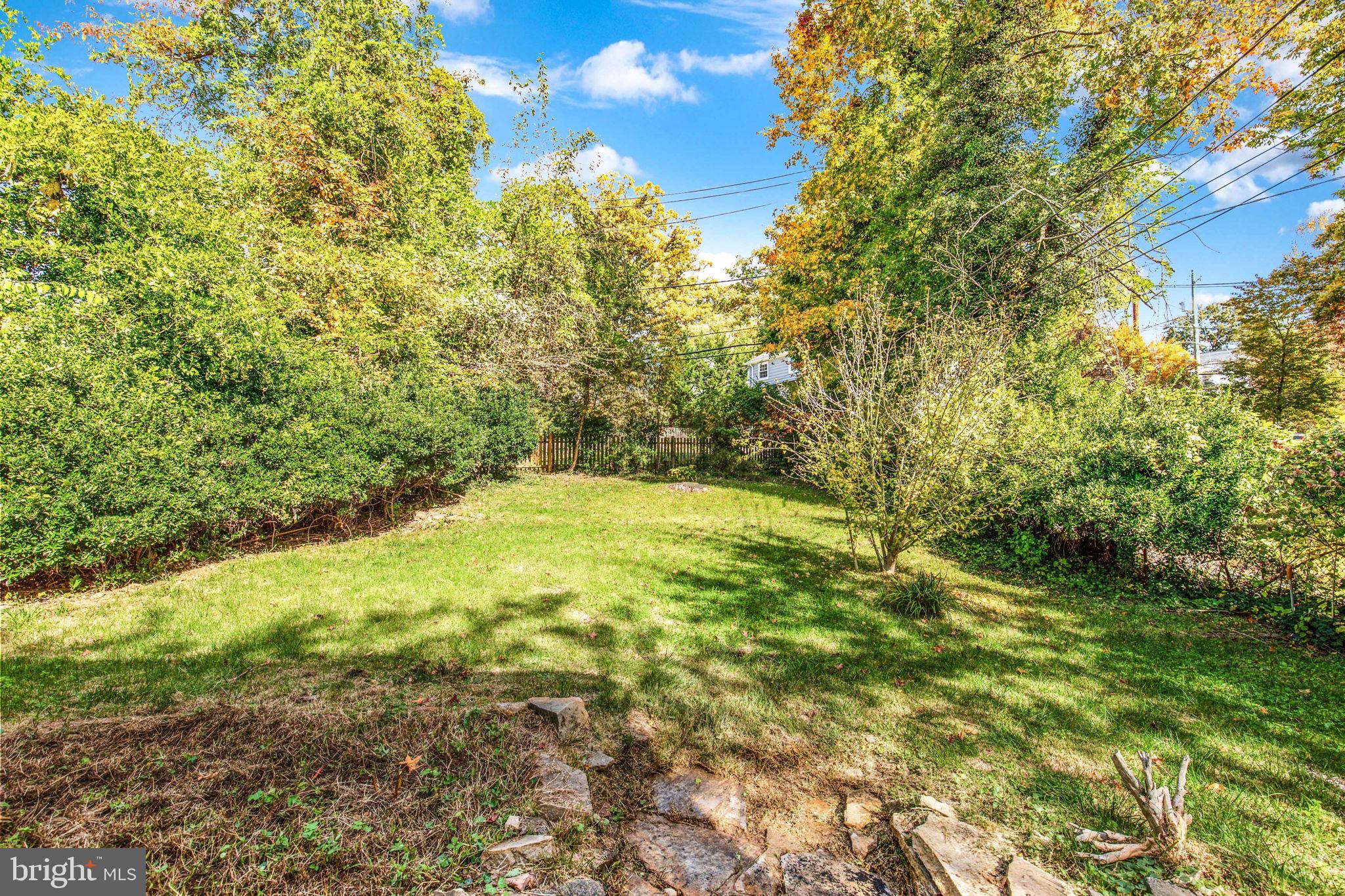 5902 Forest ROAD