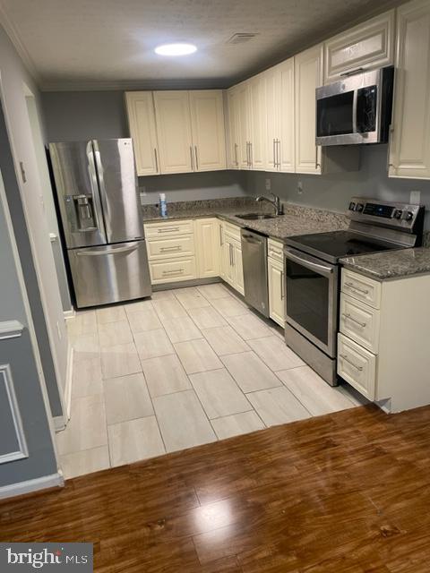 10145 Scotch Hill DRIVE Unit: 20-3