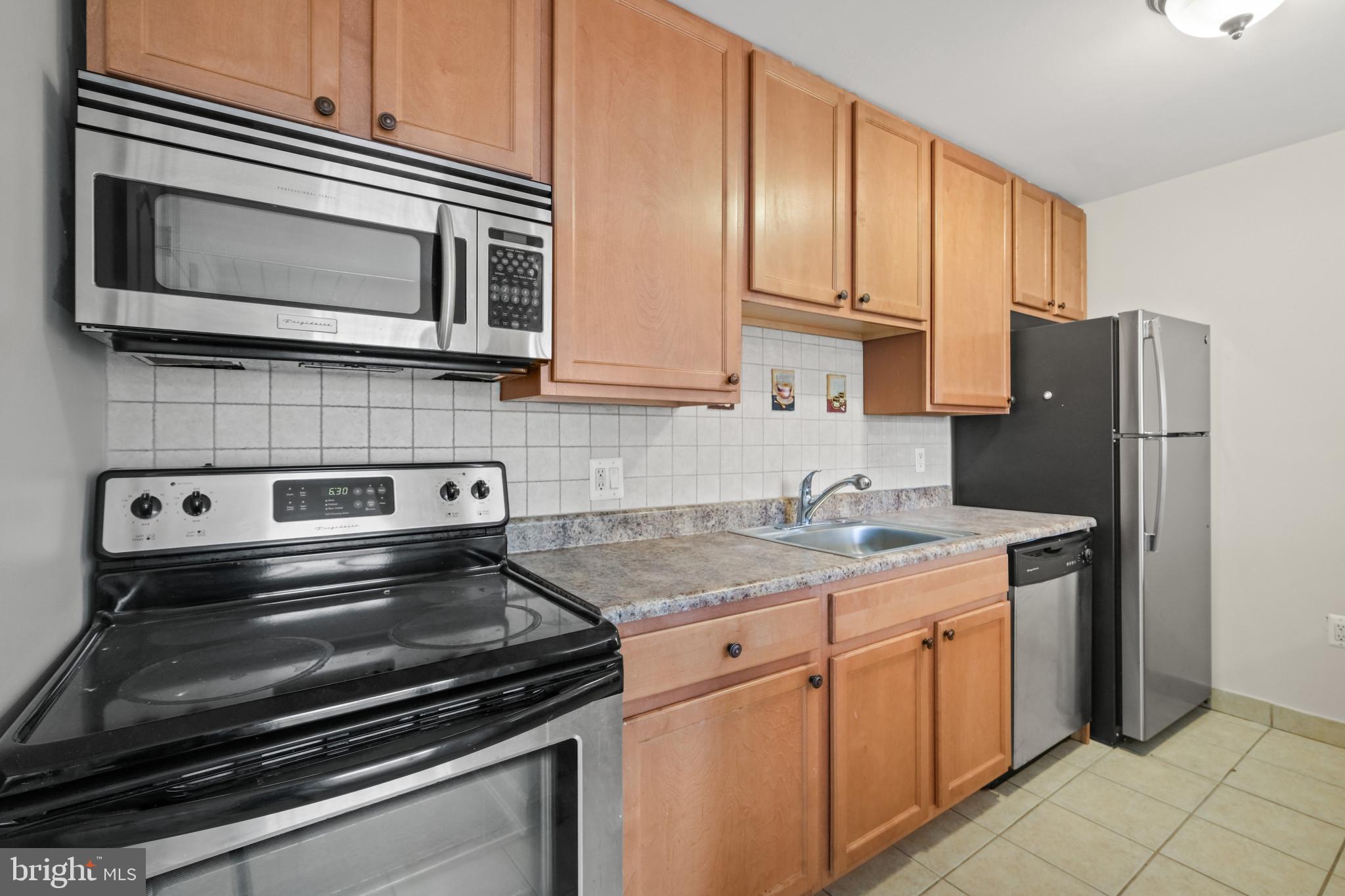 6308 Hil Mar DRIVE Unit: 8-7