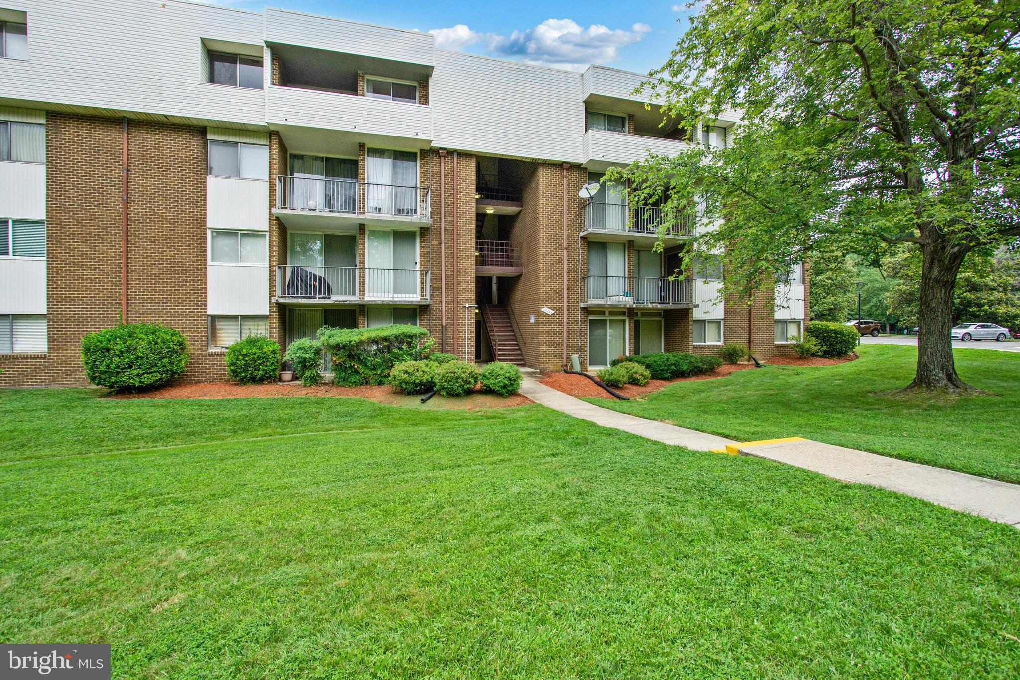 10249 Prince Pl #31-104