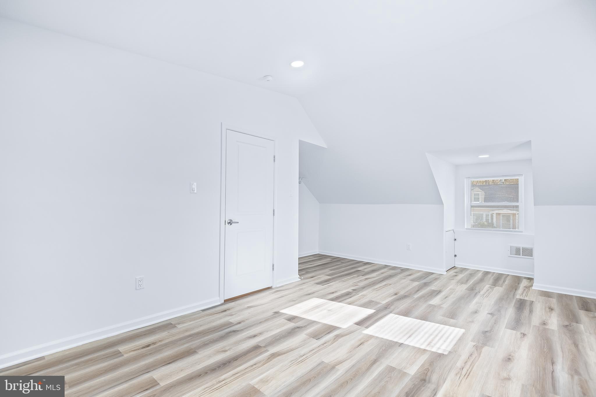 5606 Elberton Pl