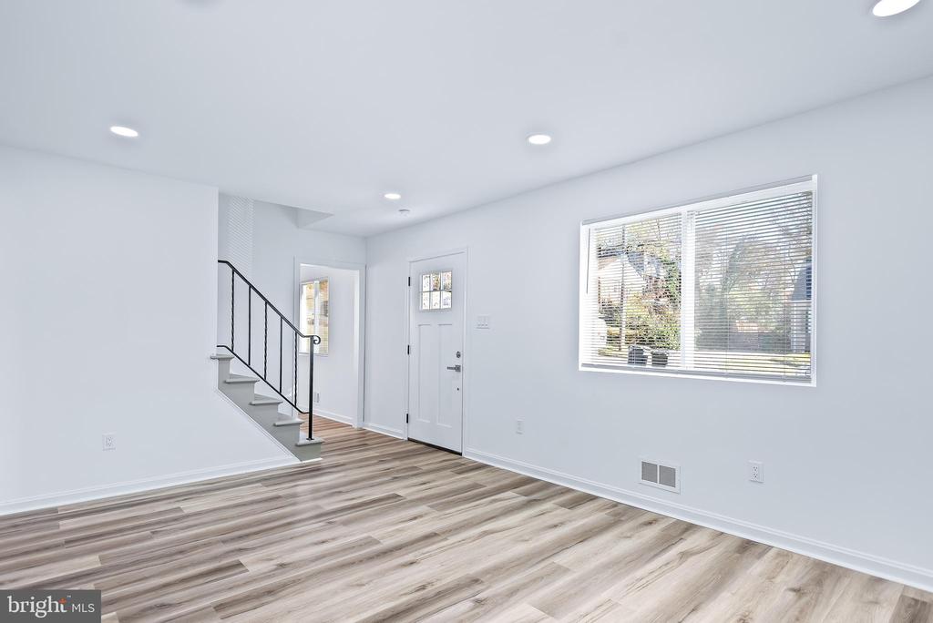 5606 Elberton Pl