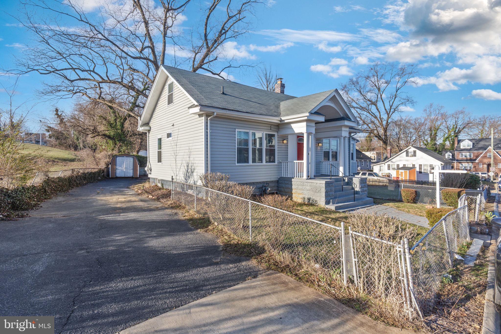 5405 Bye St