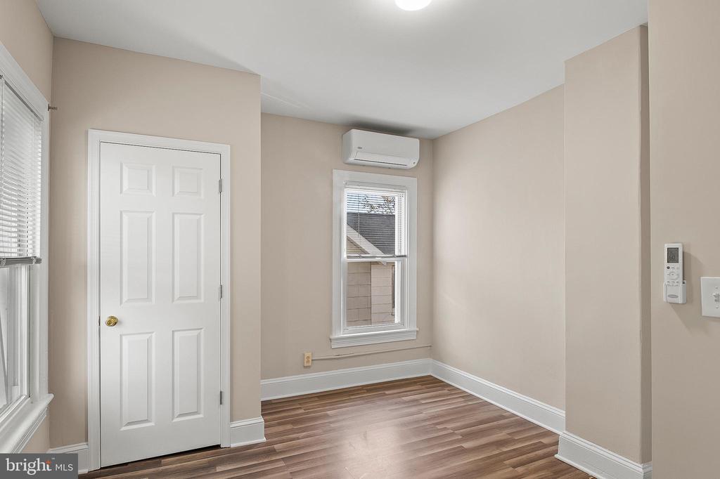 305 9TH STREET