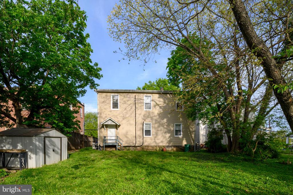 305 9TH STREET