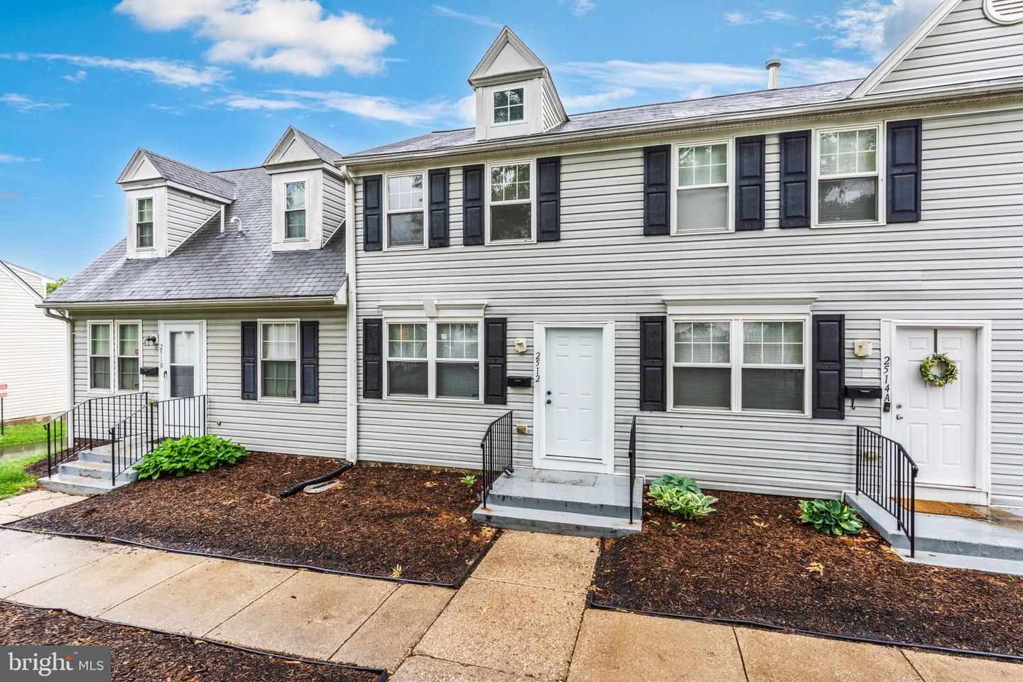 2512 Kent Village Dr